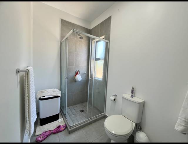 0.5 BEDROOM APARTMENT TO LET IN SHEFFIELD BEACH